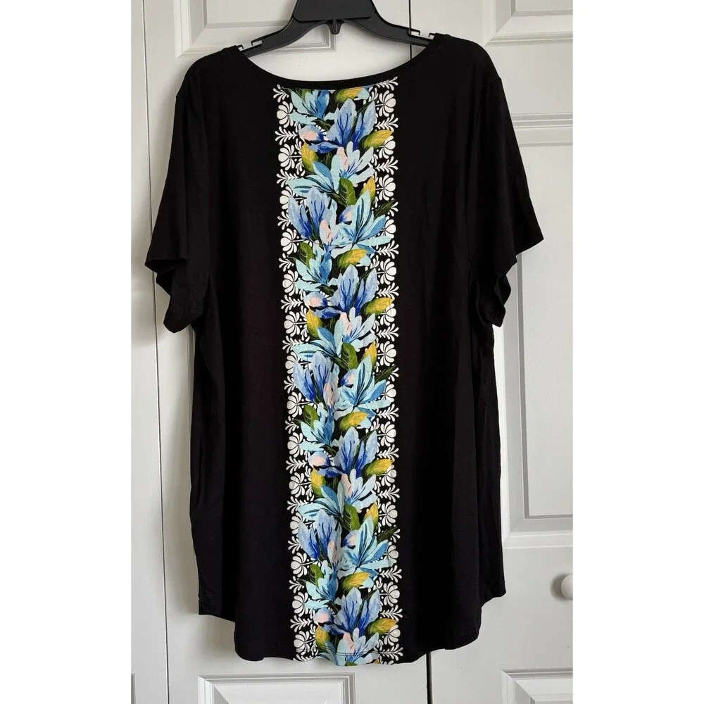 JM Collection Deep Black Floral V-Neck Short Sleeve Tee Top. Size 3X Tunic